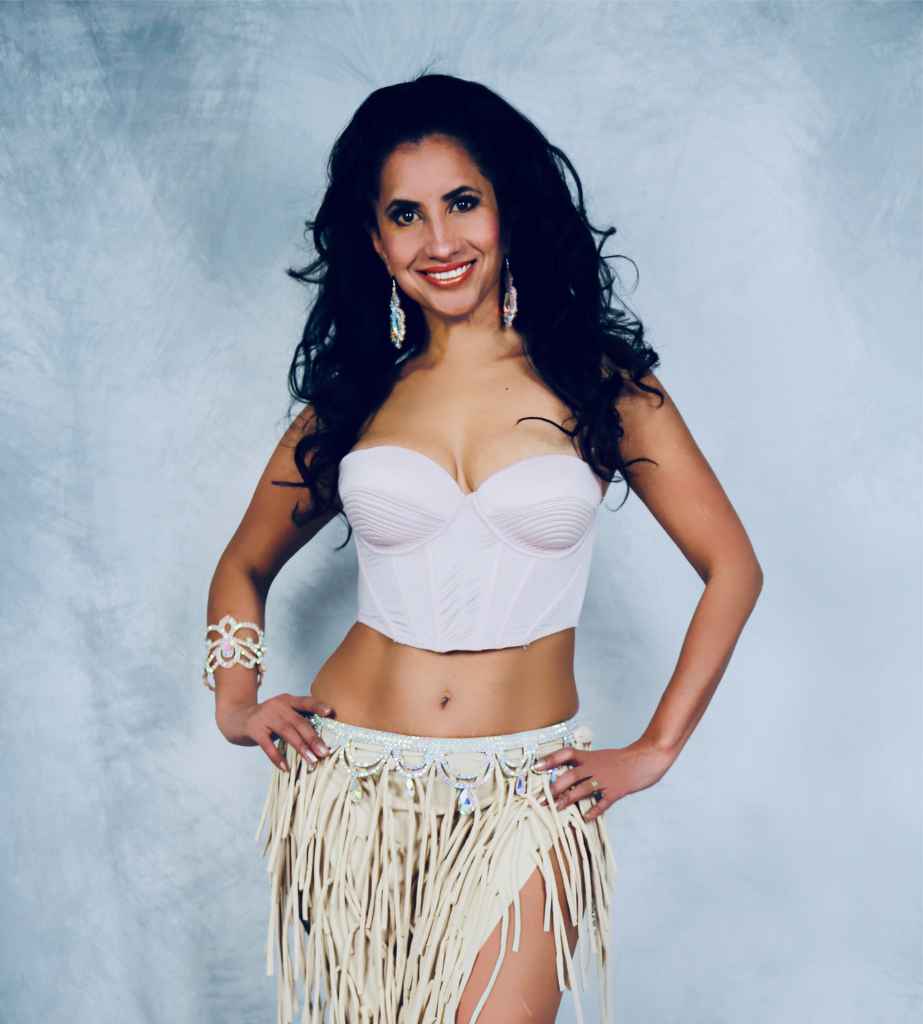 Bauchtanz für Anfängerinnen mit Nashyra - Foto: Irina Shay Rose