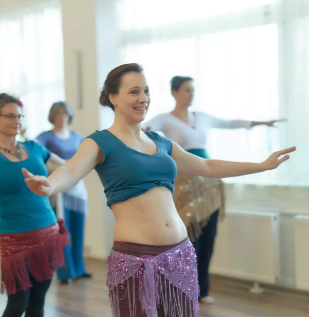 Für wen ist der Startmonat ideal? OT pur - Move your Belly - in Frankfurt & online - Foto: Sabuas Lichtraum