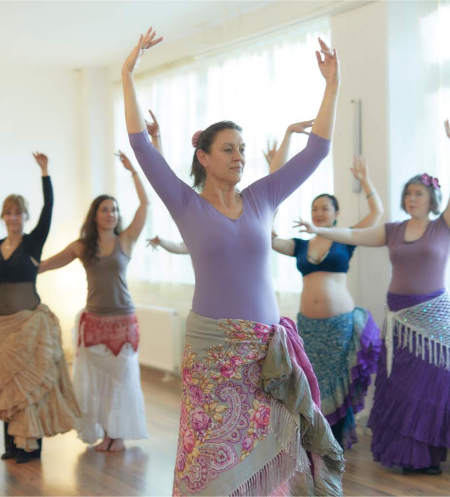 Testimonial Ellen S. – OT pur – Move your Belly – Foto: Sabuas Lichtraum Testimonial Ellen S. - OT pur - Move your Belly - Foto: Sabuas Lichtraum